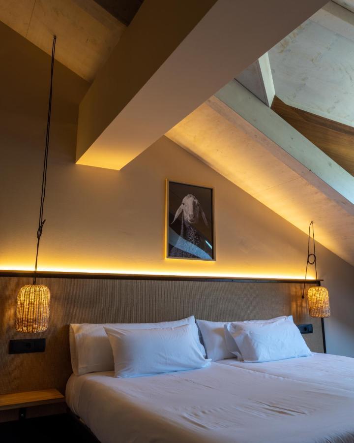 No-mad Hotel *
